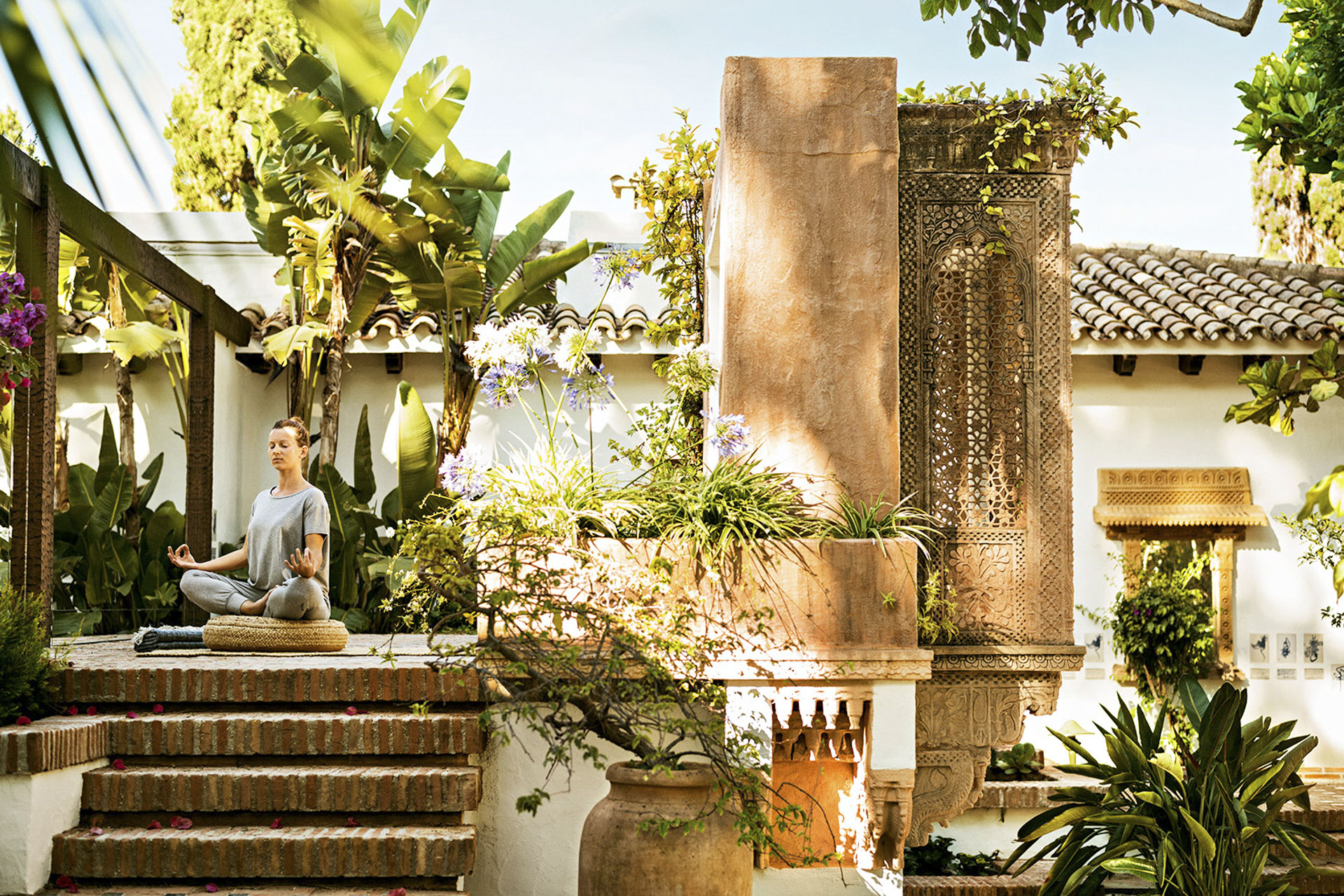 Een zicht binnen Marbella Club Golf Resort & Spa, 1 van de verblijftips van luxe vakanties specialist Pegase