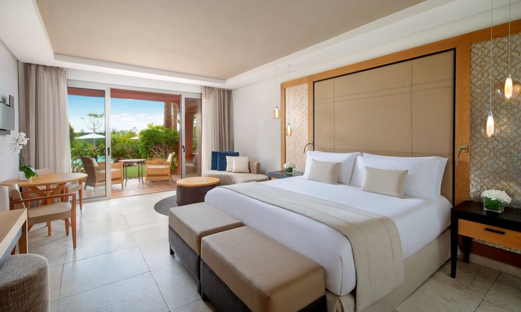 Luxe hotel kamer in Villa Club, binnen The Ritz-Carlton, Abama, Tenerife