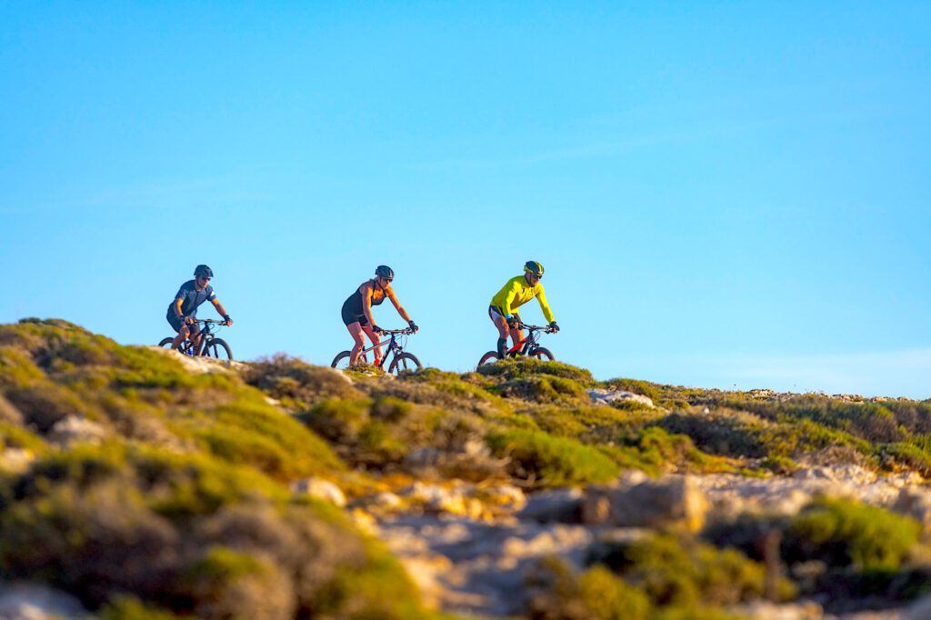 Actieve vakantie in Malta met Travelworld: 3 fietsers