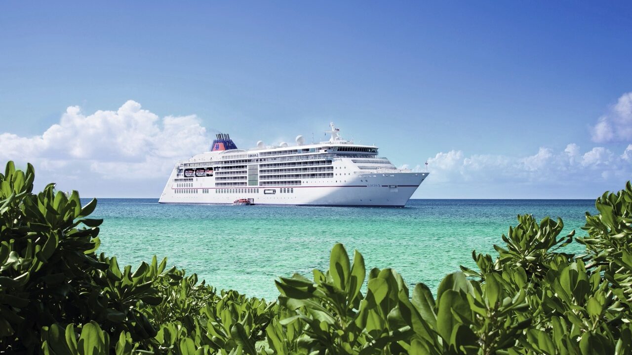 Europa-2-beste-cruiseschip-ter-wereld-EUROPA2_Moorea2-groot-1-1-e1741969350798