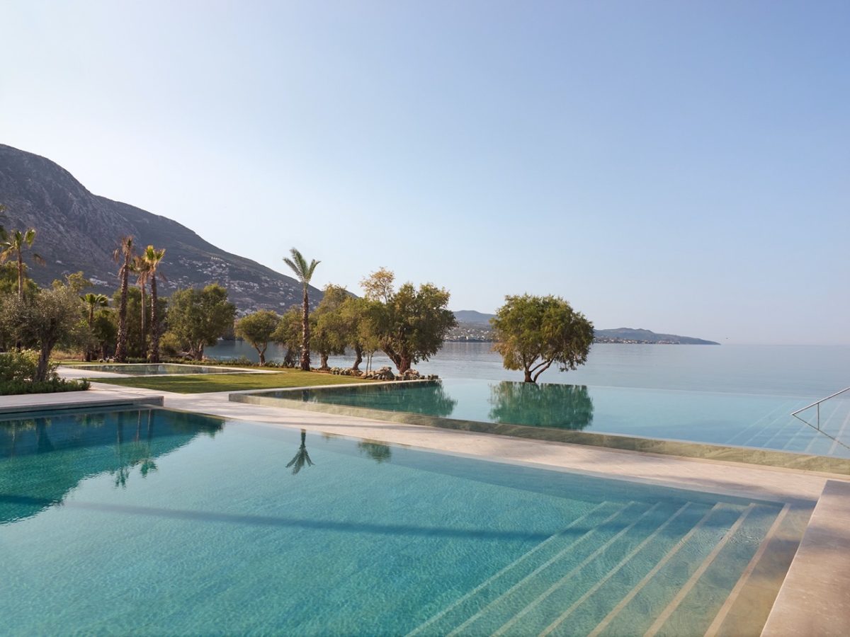 01-grecotel-filoxenia-kalamata-beach-and-pools Groot