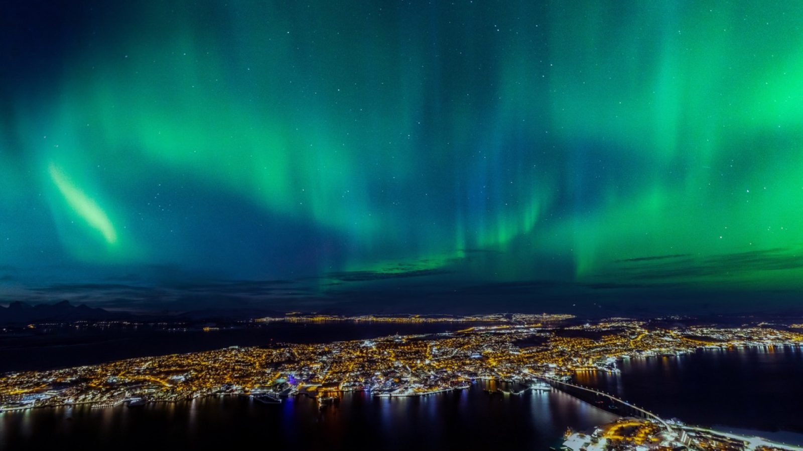 tromso-norway-as-489701454 Groot
